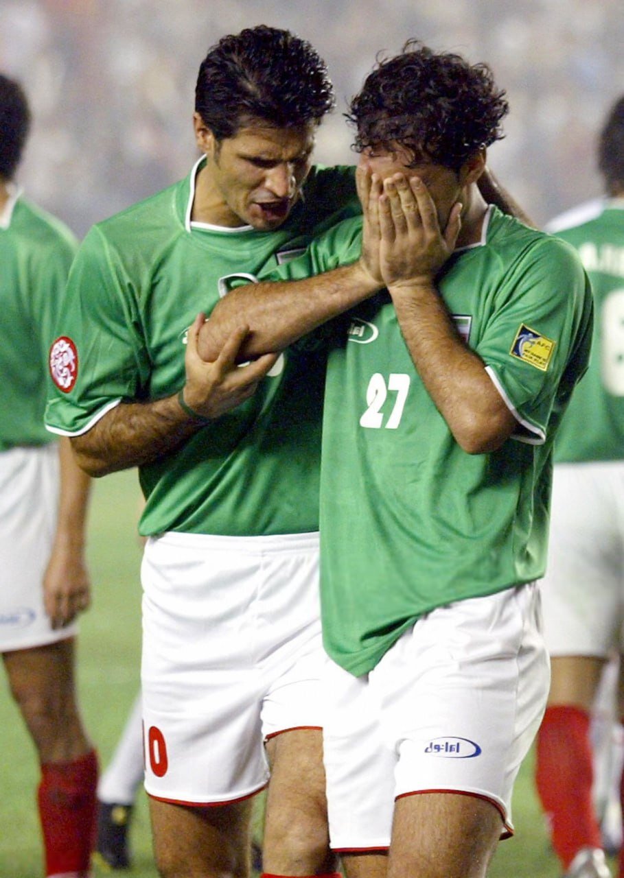 عکس | تصویری زیرخاکی و جالب از علی دایی بدون سبیل و صورتی تیغزده