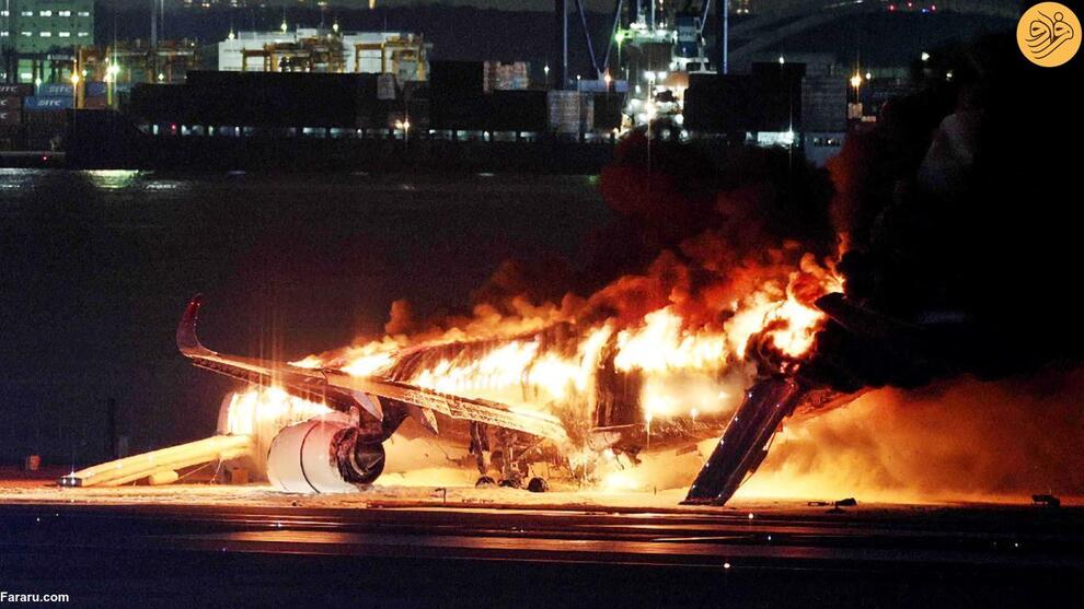 (تصاویر) یک هواپیما با ۳۷۶ مسافر روی باند فرودگاه آتش گرفت