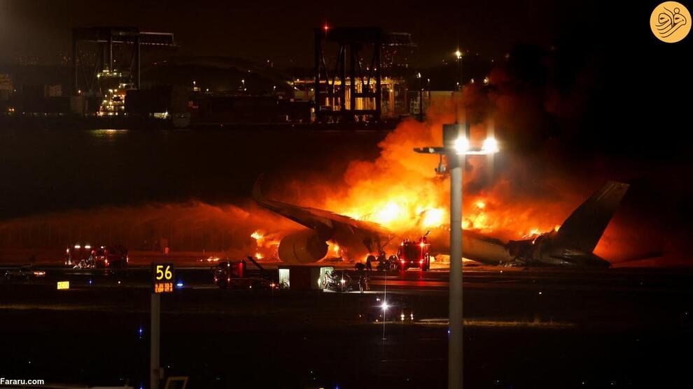 (تصاویر) یک هواپیما با ۳۷۶ مسافر روی باند فرودگاه آتش گرفت