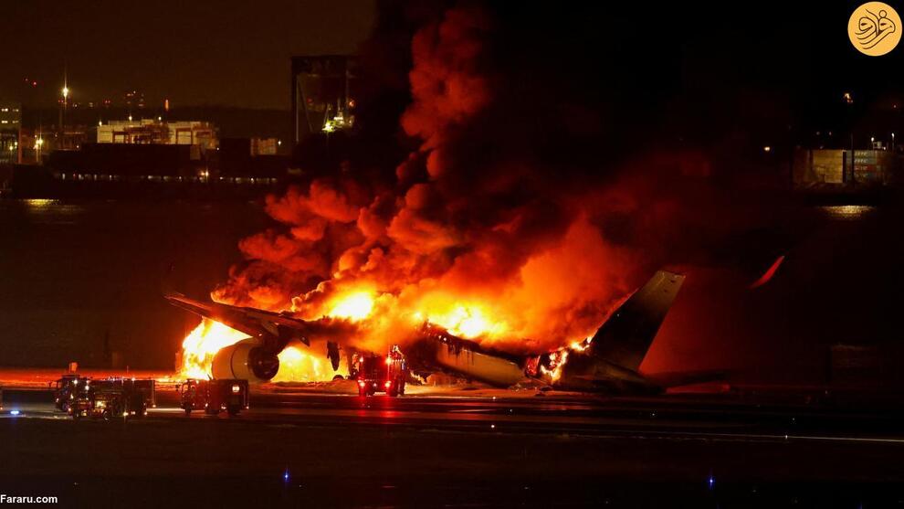 (تصاویر) یک هواپیما با ۳۷۶ مسافر روی باند فرودگاه آتش گرفت