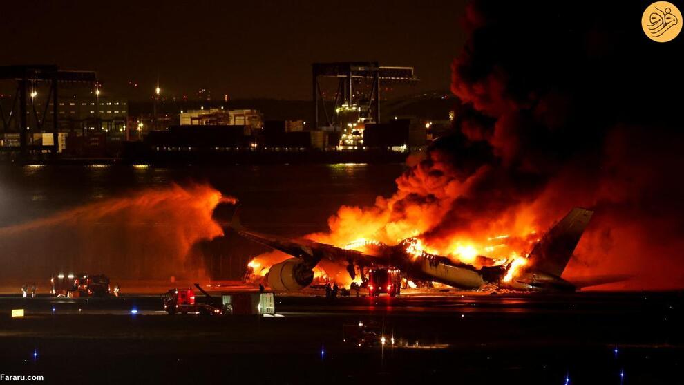 (تصاویر) یک هواپیما با ۳۷۶ مسافر روی باند فرودگاه آتش گرفت