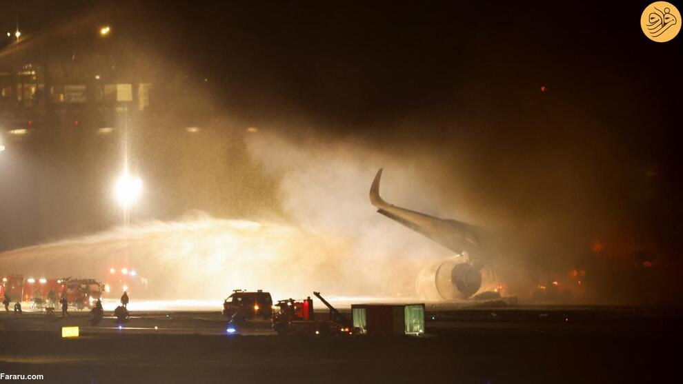 (تصاویر) یک هواپیما با ۳۷۶ مسافر روی باند فرودگاه آتش گرفت
