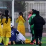 ببینید/ خطر از بیخ گوش بازیکن ایلام گذشت، بازیکن ایلامی ملوان ناجی هم تیمی سابق خود شد