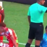 ببینید/ اتفاق عجیب در لیگ کلمبیا؛ گرفتن سریالی پای بازیکنان برای اتلاف وقت؟