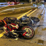 ببینید | لحظه هولناک منفجر شدن دو موتور پس از برخورد بهم در نصیرشهر