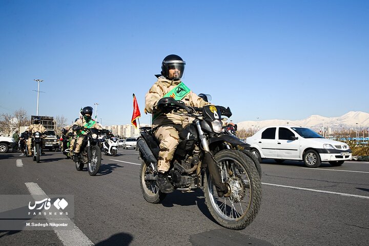 رژه موتور سواران به مناسبت سالروز ورود امام خمینی(ره)