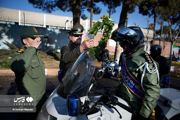 رژه موتور سواران به مناسبت سالروز ورود امام خمینی(ره)