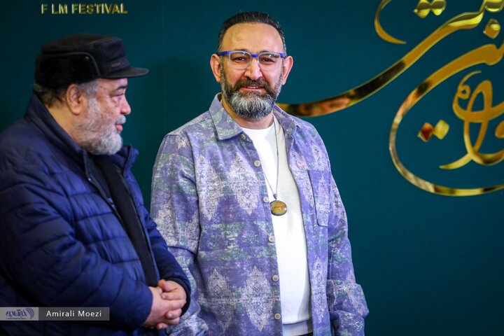 تصاویر | فوتوکال و نشست رسانهای فیلم سینمایی قلب رقه نشست خبری فیلم سینمایی «صبحانه با زرافهها» امروز ۱۳ بهمن ماه در سومین روز از چهلودومین جشنواره فیلم فجر برگزار شد.