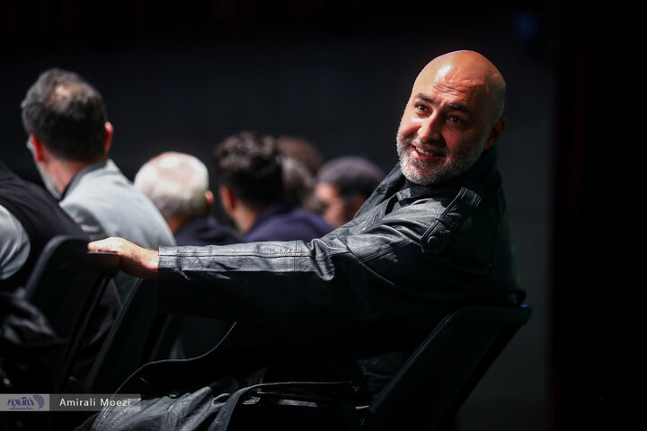 تصاویر | نشست رسانهای فیلم احمد به کارگردانی امیرعباس ربیعی نشست رسانهای فیلم احمد به کارگردانی امیرعباس ربیعی در خانه رسانه چهل و دومین جشنواره فیلم فجر