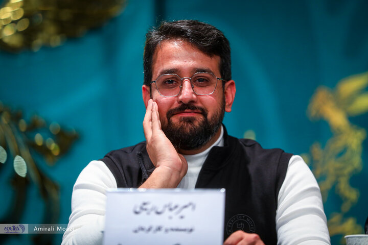 تصاویر | نشست رسانهای فیلم احمد به کارگردانی امیرعباس ربیعی نشست رسانهای فیلم احمد به کارگردانی امیرعباس ربیعی در خانه رسانه چهل و دومین جشنواره فیلم فجر