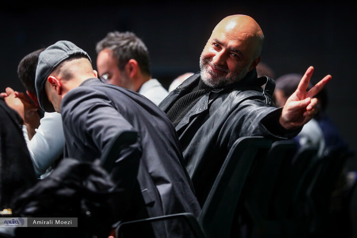 تصاویر | نشست رسانهای فیلم احمد به کارگردانی امیرعباس ربیعی نشست رسانهای فیلم احمد به کارگردانی امیرعباس ربیعی در خانه رسانه چهل و دومین جشنواره فیلم فجر