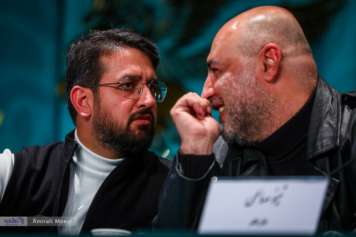 تصاویر | نشست رسانهای فیلم احمد به کارگردانی امیرعباس ربیعی نشست رسانهای فیلم احمد به کارگردانی امیرعباس ربیعی در خانه رسانه چهل و دومین جشنواره فیلم فجر