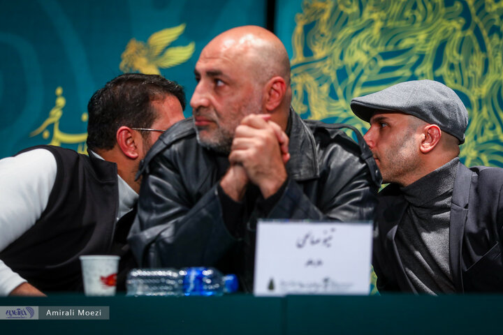 تصاویر | نشست رسانهای فیلم احمد به کارگردانی امیرعباس ربیعی نشست رسانهای فیلم احمد به کارگردانی امیرعباس ربیعی در خانه رسانه چهل و دومین جشنواره فیلم فجر