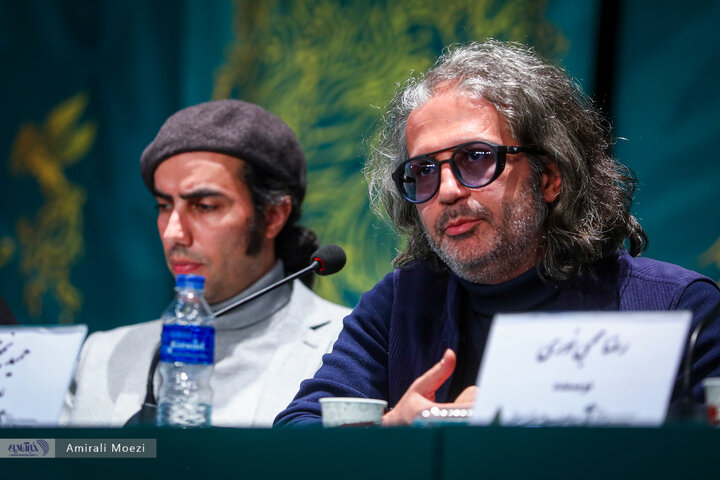 تصاویر | نشست رسانهای فیلم احمد به کارگردانی امیرعباس ربیعی نشست رسانهای فیلم احمد به کارگردانی امیرعباس ربیعی در خانه رسانه چهل و دومین جشنواره فیلم فجر