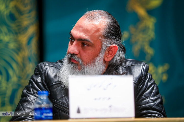 تصاویر | نشست رسانهای فیلم احمد به کارگردانی امیرعباس ربیعی نشست رسانهای فیلم احمد به کارگردانی امیرعباس ربیعی در خانه رسانه چهل و دومین جشنواره فیلم فجر