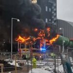 ببینید | تصاویر تازه از آتش‌سوزی مهیب در پارک آبی در حال ساخت در دومین شهر بزرگ سوئد