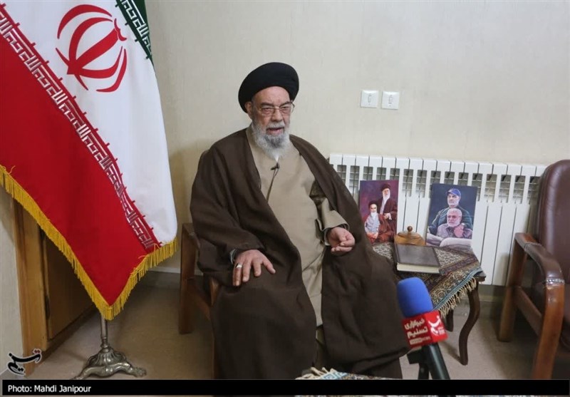امام جمعه اصفهان: انتخابات مجلس خبرگان در دنیا نظیر ندارد/ قهر با صندوق رأی هیچ مشکلی را حل نمیکند امام جمعه اصفهان: انتخابات مجلس خبرگان در دنیا نظیر ندارد/ قهر با صندوق رأی هیچ مشکلی را حل نمیکند