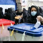 حضور پر شور مردم در مسجد قبا تهران برای حضور در انتخابات