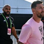 ببینید/ جنجال بادیگارد مسی در زمین بازی؛ محافظت از لئو تا کجا؟