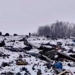 ببینید / لحظه سقوط هواپیمای نظامی روسیه با ۱۵ سرنشین