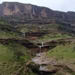 ببینید / جاری شدن همه آبشارهای دژ محمدعلی خان دزفول (دژ ممدلی) پس از بارش‌های اخیر