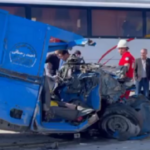 ببینید /  اولین تصاویر از تصادف مرگبار اتوبوس با نیسان در ارومیه