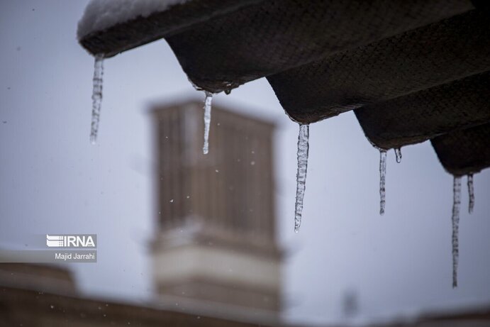 تصاویر | برف در شهر کویری؛ یزد سفیدپوش شد