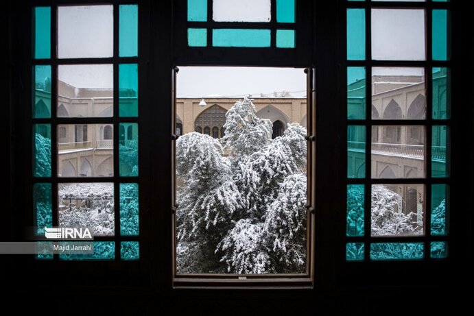 تصاویر | برف در شهر کویری؛ یزد سفیدپوش شد