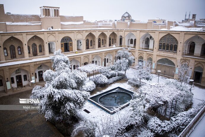 تصاویر | برف در شهر کویری؛ یزد سفیدپوش شد