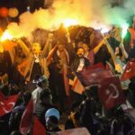 ویدیو / جشن و پایکوبی در پی شکست اردوغان در انتخابات شهرداری‌ها