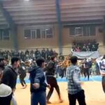 ببینید / شادی و رقص جالب هواداران تیم فوتسال شهرستان باخرز بعد از راهیابی به مرحله نیمه نهایی