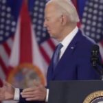 ببینید / تلاش مجدد بایدن برای دست دادن با موجود خیالی