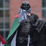 ببینید/ چفیه و پرچم فلسطین بر دوش مجسمه جرج واشنگتن