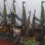 تصاویر | کشف و ضبط تجهیزات و تسلیحات توسط طالبان از داعش خراسان در ایالت ننگرها