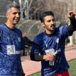 تصاویر | ژست جالب رضا قوچان‌نژاد در کنار عادل فردوسی‌پور در یک مسابقه فوتبال