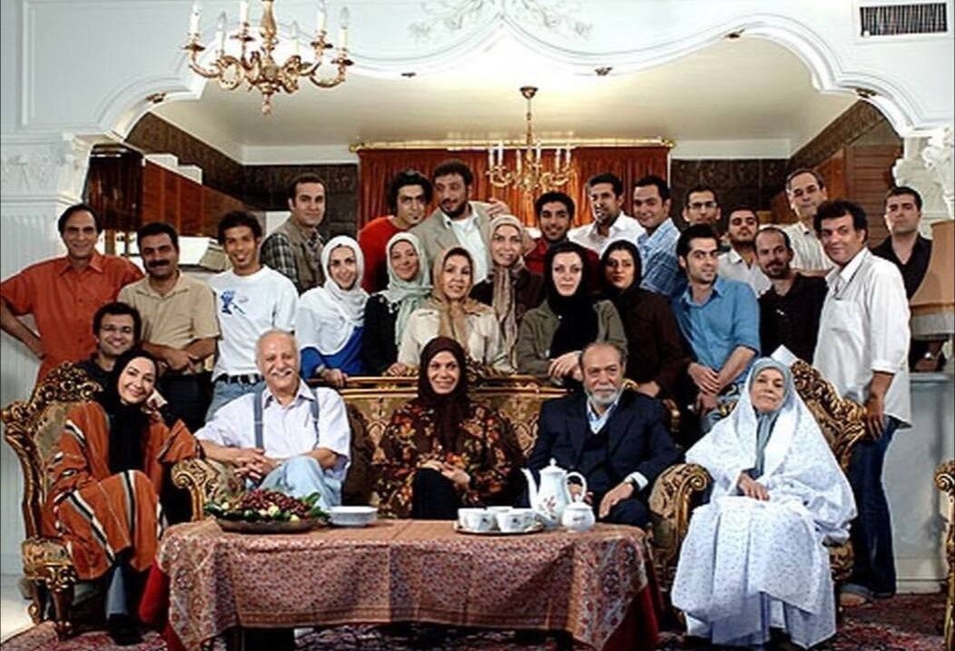 عکس | پشت صحنه سریال میوه ممنوعه با حضور هانیه توسلی و علی نصیریان