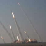 ببینید |  شیرجه انبوه و گروهی موشک‌های بالستیک سپاه و اندک قلیل موشک‌های پدافندی اسرائیل