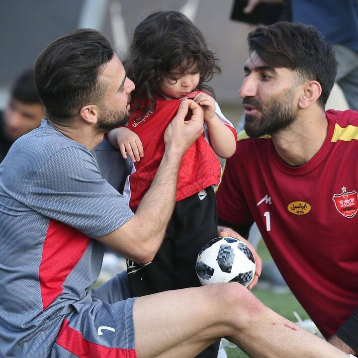 تمرین امروز پرسپولیس در حضور یارا دختر سروش رفیعی برگزار شد