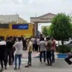 ببینید | روایت خبرگزاری فارس ماجرای تجمع امروز در مقابل فرمانداری بندرعباس