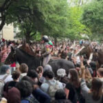 ببینید | لشگرکشی گارد مسلح ایالتی تگزاس به یک دانشگاه؛ در آمریکا چه خبر است؟