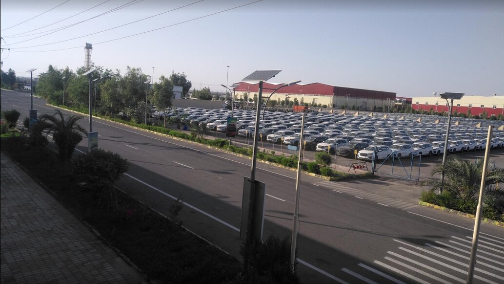 ببینید | نابودی صدها خودروهای تولیدی در سیل کرمان