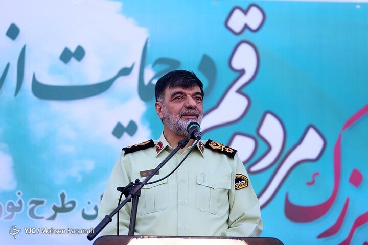 اجتماع بزرگ مردم قم در حمایت از اجرای طرح نور فراجا