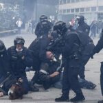 ببینید | لحظه ورود پلیس ضد شورش برای متفرق کردن دانشجویان در پاریس