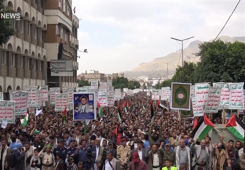 راهپیمایی مردم یمن در برابر سفارت دولت سوئد در محکومیت اهانت به قرآن کریم