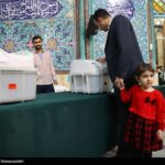 تهرانی‌ها در حسینیه ارشاد: آرای مردم آینده کشور تعیین می‌شود