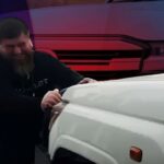 ببینید /  رهبر چچن زور بازوی خود را به رخ کشید