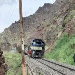 ببینید / تصاویری از خروج قطار از ریل در شهرستان خوی آذربایجان غربی