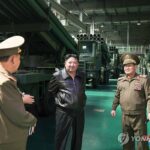 تصاویر | رهبر کره شمالی دست به اسلحه شد