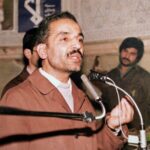 عکس | تصویری تاریخی از مراسم تشییع پیکر شهید رجایی؛ خوابیدن کودکان روی کاپوت ژیان