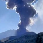 ببینید | فوران وحشتناک آتشفشان ایبو در اندونزی